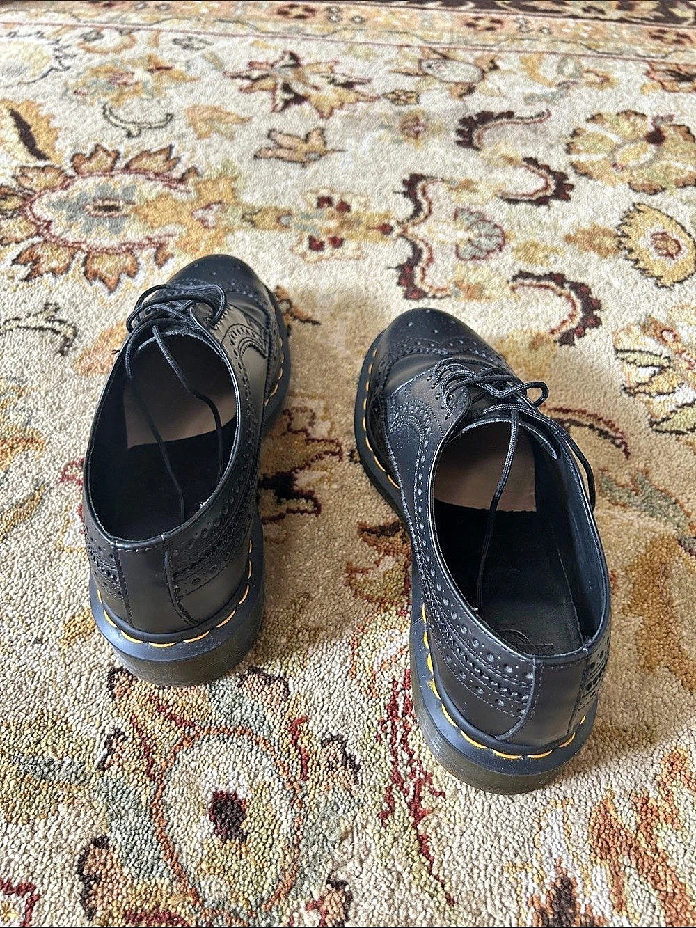 Dr. Martens 3989 Smooth Vegan Leather Brogue Shoes Black Wingtip Oxford Shoes - Picture 5 of 5